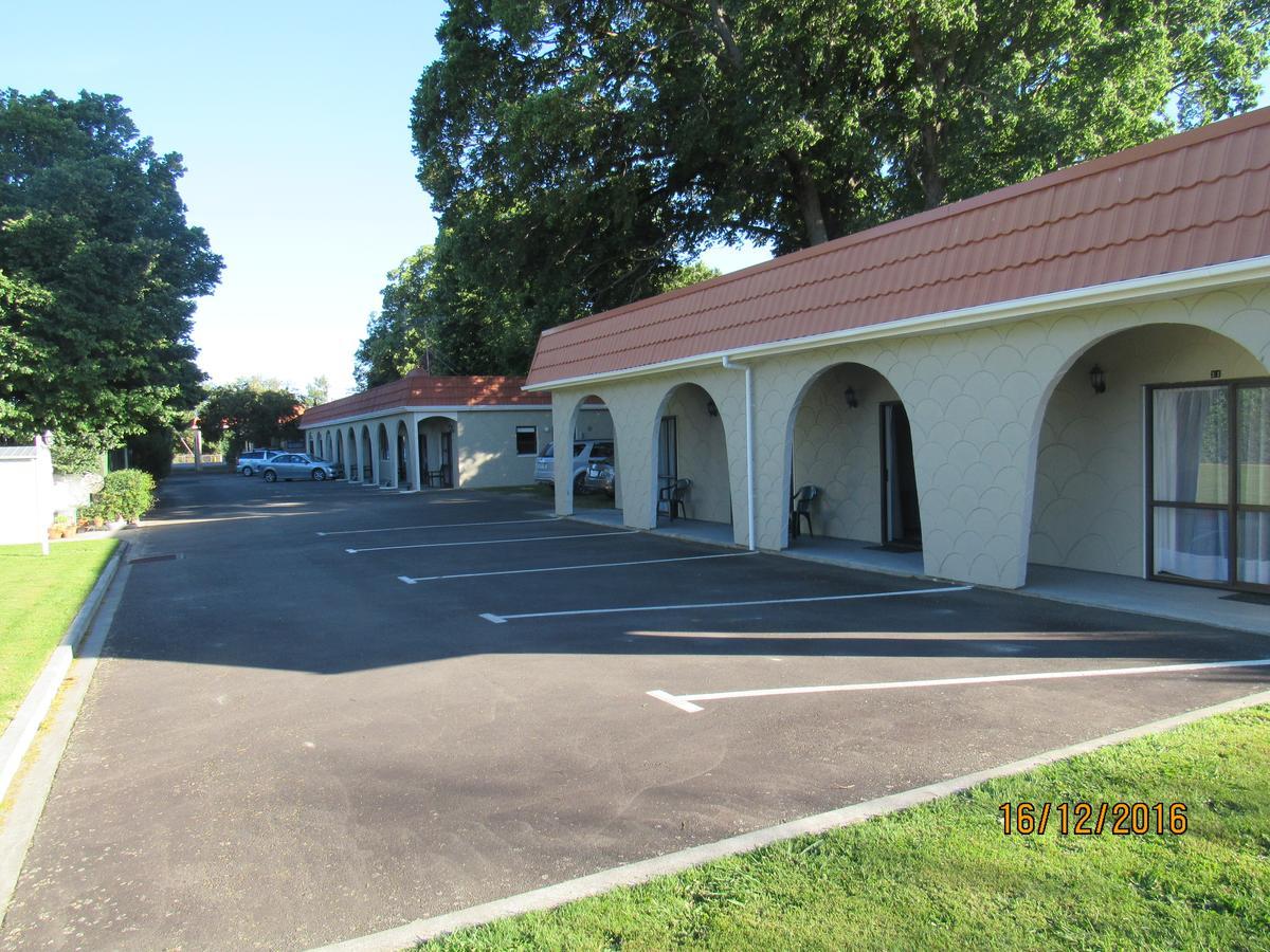 Matador Motel Carterton Exteriör bild